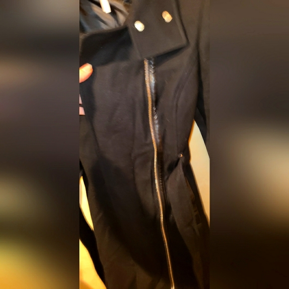 NEW BCBG Paris Designer Wool Warm Winter Pea Coat Belt Size Small - Picture 8 of 9